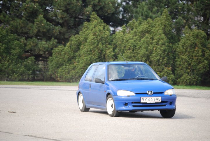 Peugeot 106